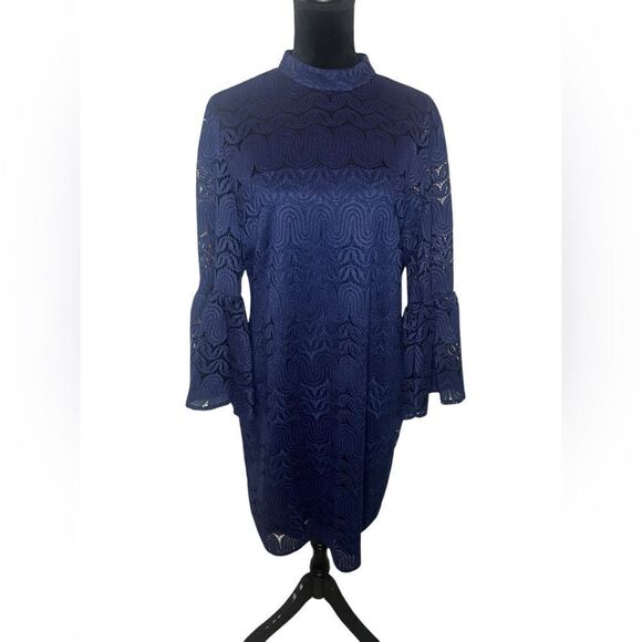 NWT TRINA TURK STUNNING LACE BELL SLEEVE NAVY COCKTAIL DRESS WOMENS SIZE 14 - Picture 3 of 10